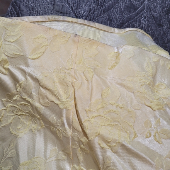 Sherri Hill Pale Yellow Floral Jacquard Ball Gown (Size 6) - Picture 7 of 8